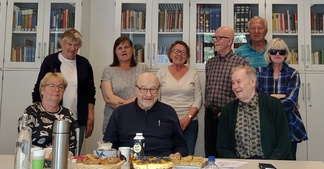 IDO-Senioreita kirjastossa 25.5.2022